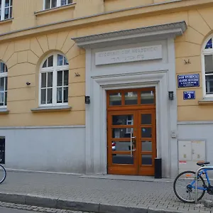  Hostel Dom Studencki Akademia Muzyczna